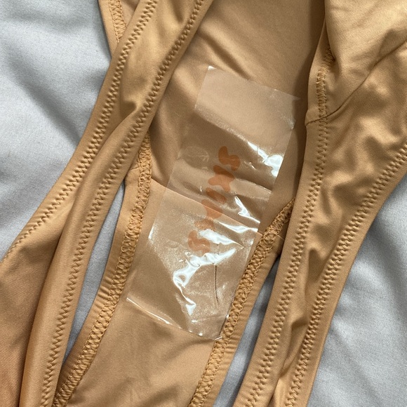 SKIMS Signature Swim Cut Out Monokini Ochre 2X NWT - Picture 6 of 7